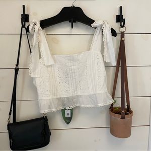 Farm Rio NWT crop lace crochet tie sleeve top